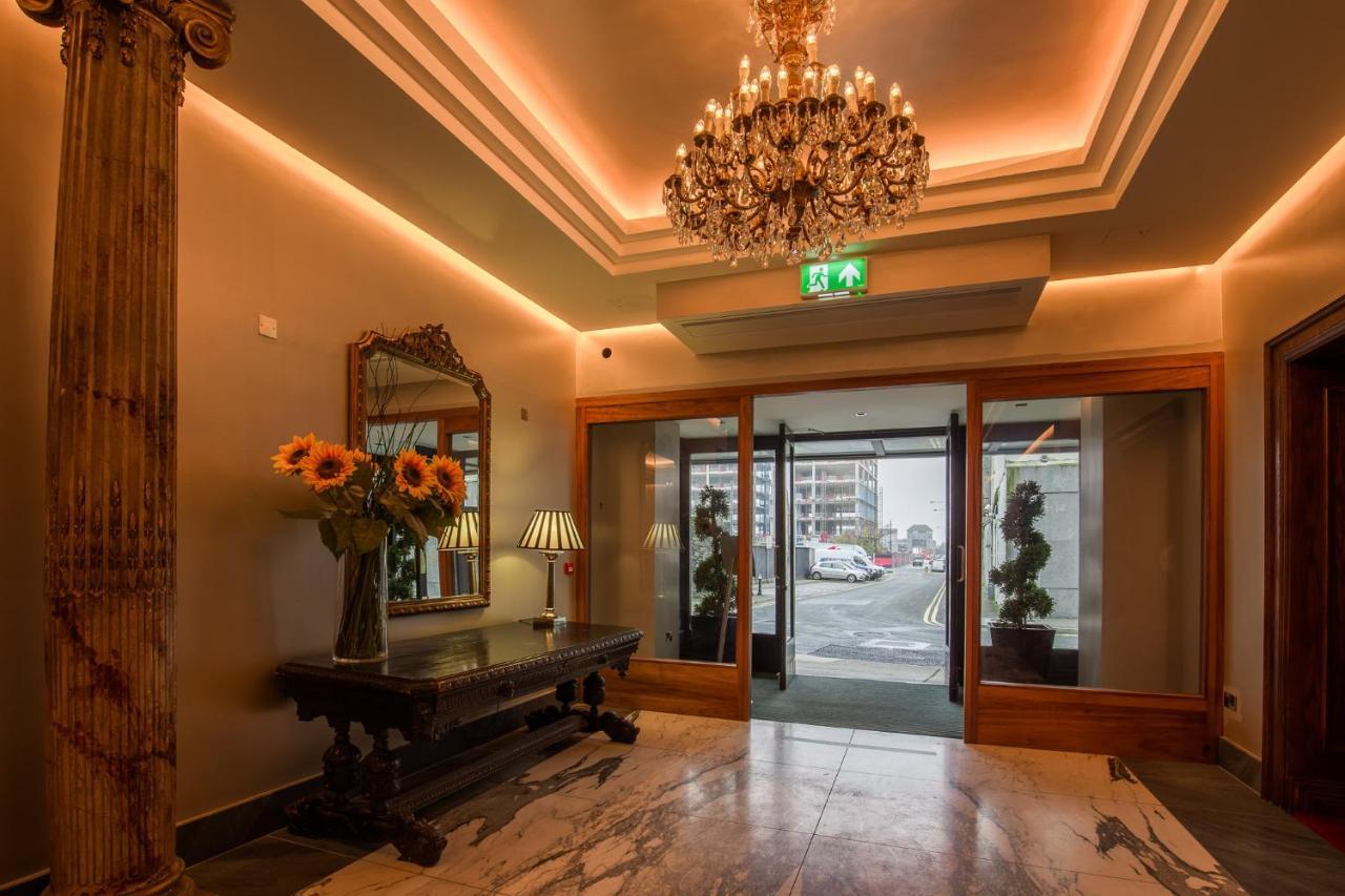 The Victoria Hotel